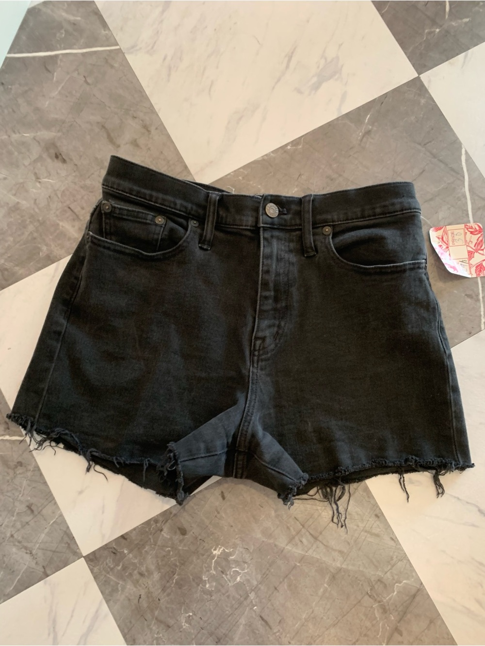 175 Madewell Black Raw-Hem High-Rise Denim Shorts